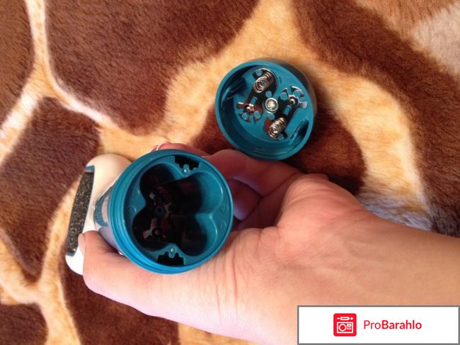 Роликовая пилка для удаления огрубевшей кожи стоп Scholl 