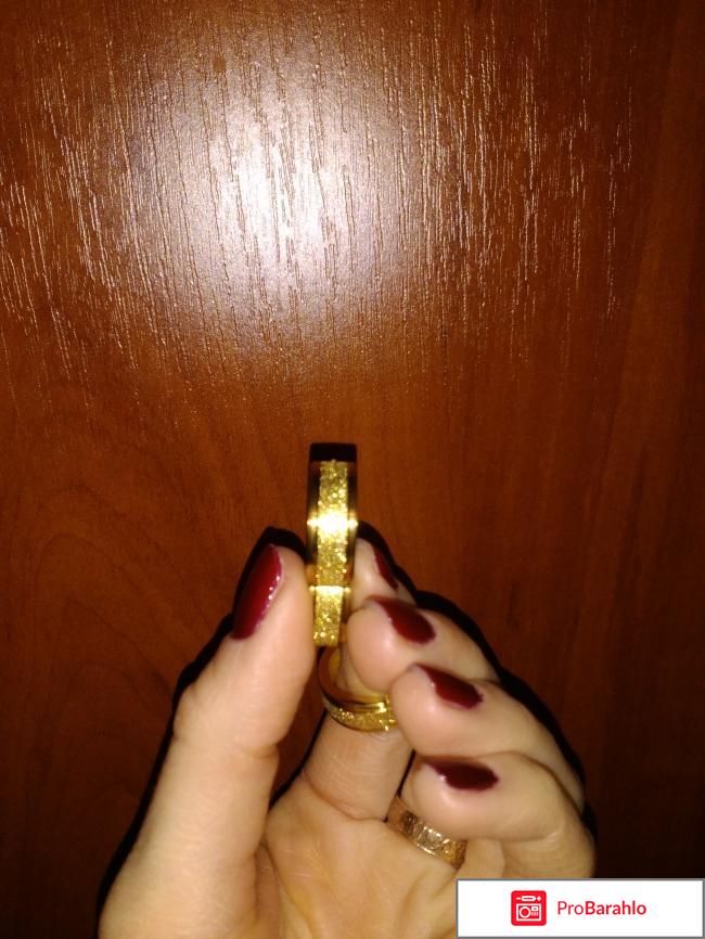 Серьги-кольца из нержавеющей стали с покрытием под золото Kiss Mandy фото