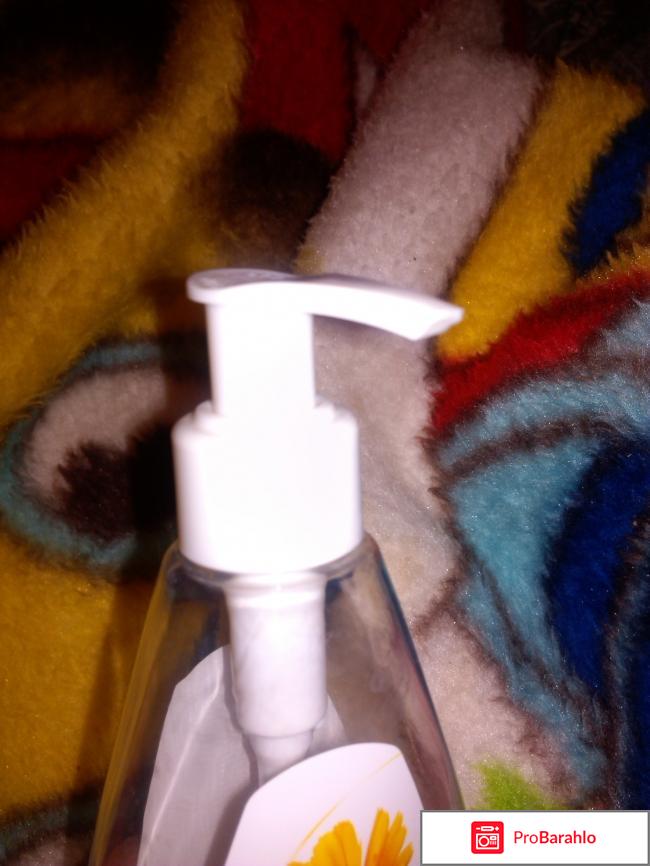 Молочная эмульсия для интимной гигиены Cleanic с экстрактом календулы Защищающая обман