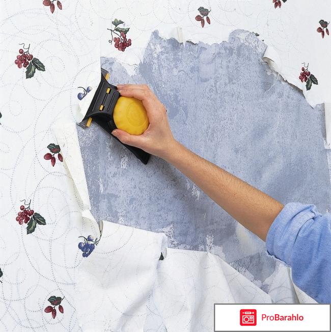 Снятие старых обоев 