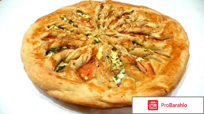 Рецепт: Пирог из слоеного теста с сырной начинкой обман