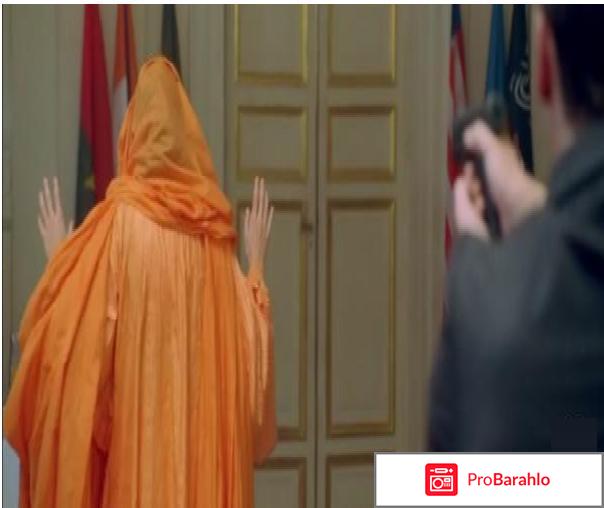 Из Парижа с любовью (DVD + Blu-ray) 