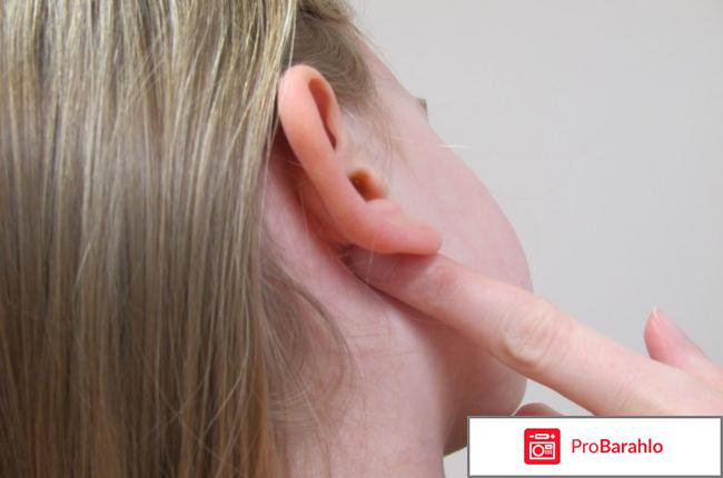 Шелушатся ушные раковины — Причины и лечение 