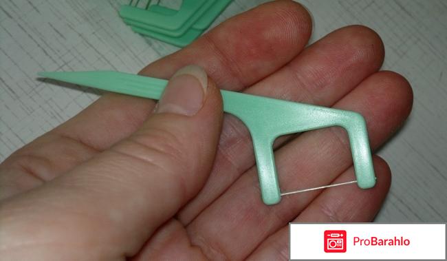 Одноразовая пластиковая зубочистка с зубной  нитью Flosstik Мята отзывы владельцев